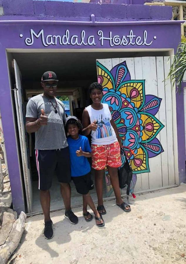 Mandala Hostel Tulum Bagian luar foto